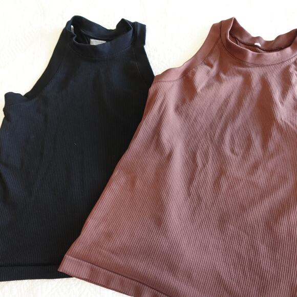 a pair of Athleta sleeveless ribbed crop racer back tank tops / XS - Picture 1 of 9